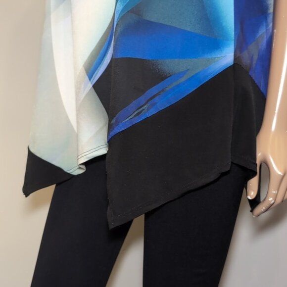 3/$20 B.L.E.U. Abstract Tunic Top Short Sleeve Asymmetric Hem Water Colours - Picture 7 of 16